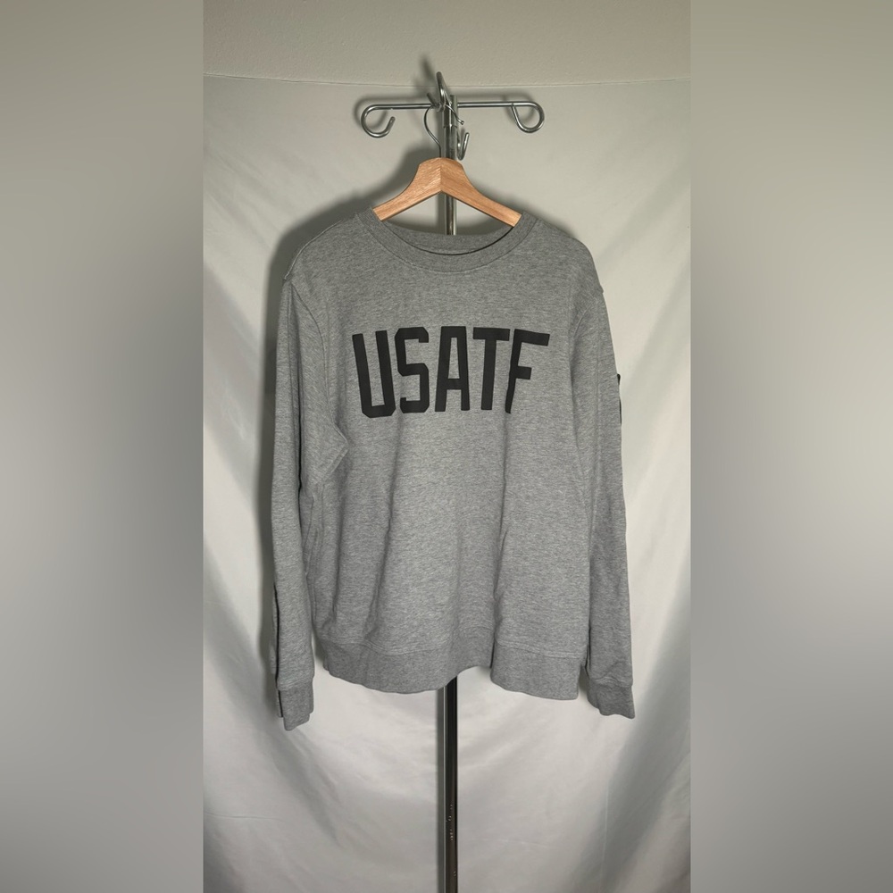 Nike USATF “Run To Glory” Logo Emblazoned Track Field Adult Size XL Sweatshirt